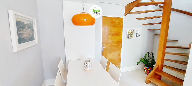 Dúplex con bañera y vistas al mar - COSTE0100