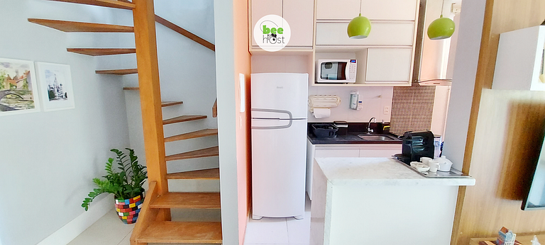 Duplex com banheira e vista mar - COSTE0100