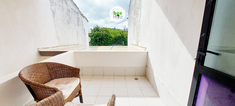 COPDS0104 - Peace in a private condominium