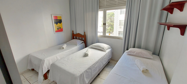 COCDV0100 - 9 people in Corredor da Vitória