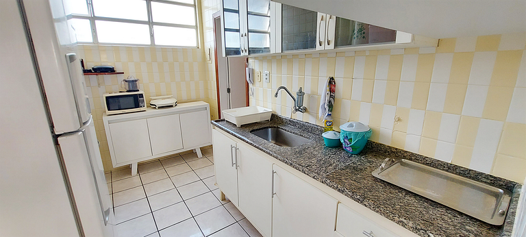 COCDV0100 - 9 people in Corredor da Vitória