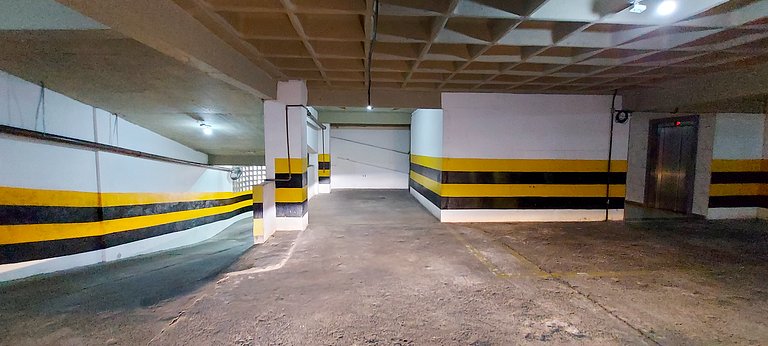 ONCAR0111 - Well located bedroom and living room