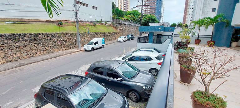 ONCAR0111 - Well located bedroom and living room