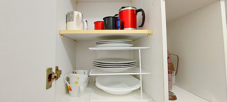 ONCAR0111 - Well located bedroom and living room