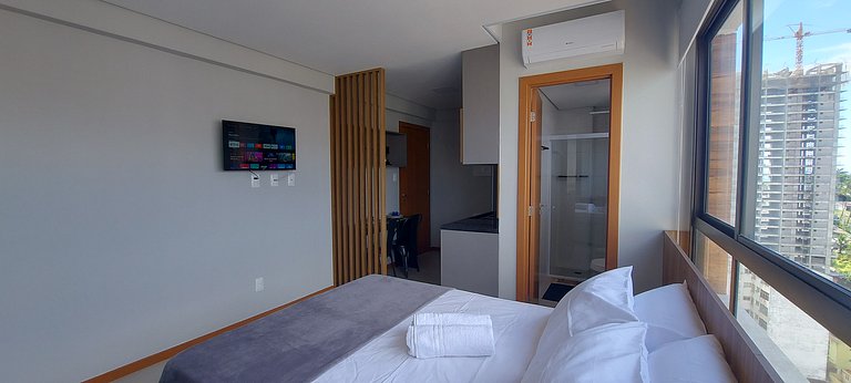 Completo, pertinho da praia da Barra - COBAR0121