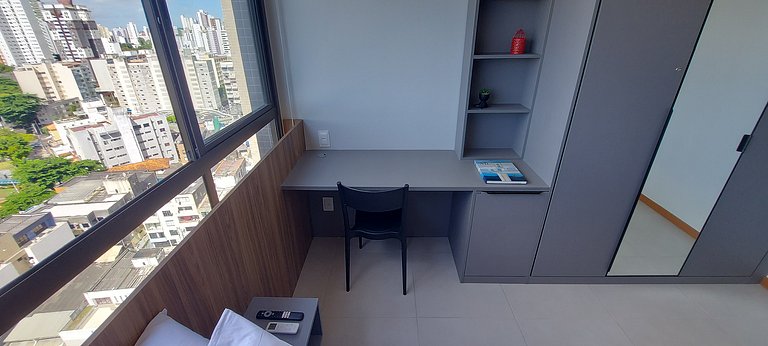 Completo, pertinho da praia da Barra - COBAR0121