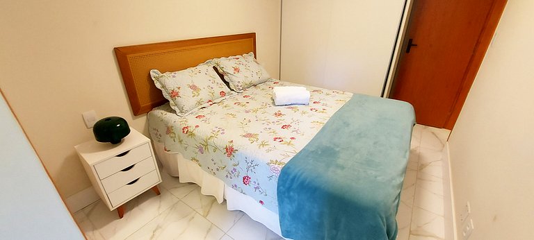 ONIMB0100 - Air-conditioned with gourmet balcony