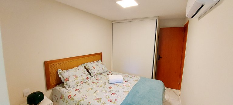 ONIMB0100 - Air-conditioned with gourmet balcony