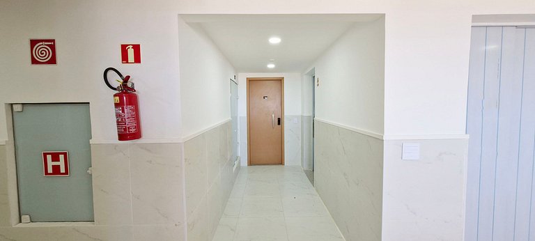 COARM0104 With balcony 5min from Convention Center