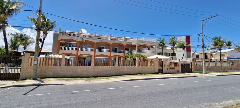 Frente mar em condomínio com piscina COSTE0108