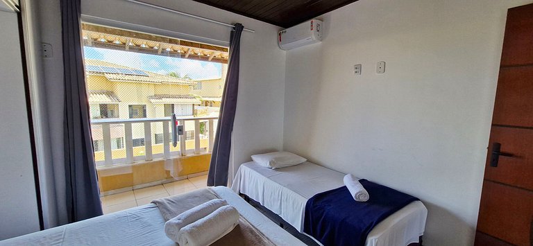 Frente mar em condomínio com piscina COSTE0108