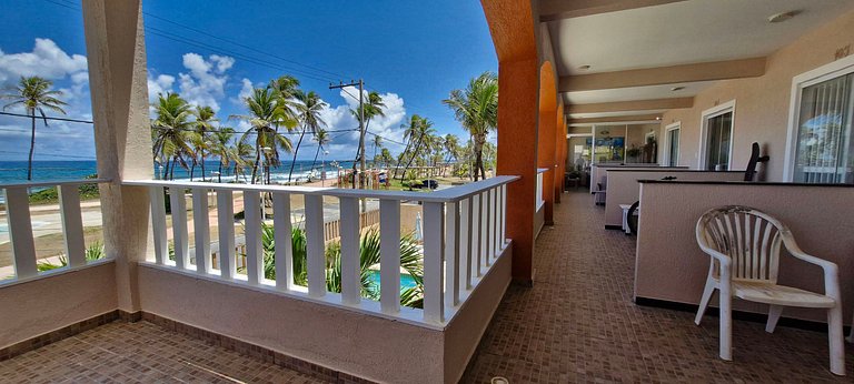 Sea front in a gated community with pool COSTE0108
