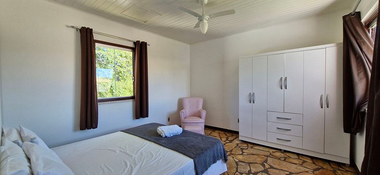 COBUV0100 - Peace, pool and family fun