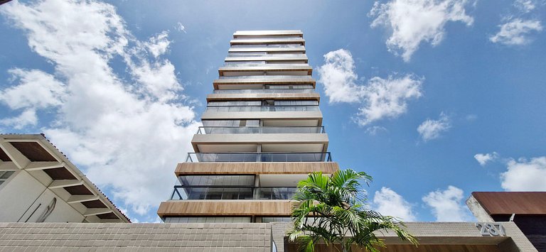 Bien decorado, con gran balcón - COOND0121