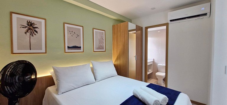 Bien decorado, con gran balcón - COOND0121