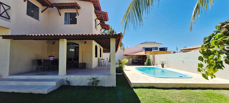 COJAU0104 - Jardim, piscina com cascata e conforto
