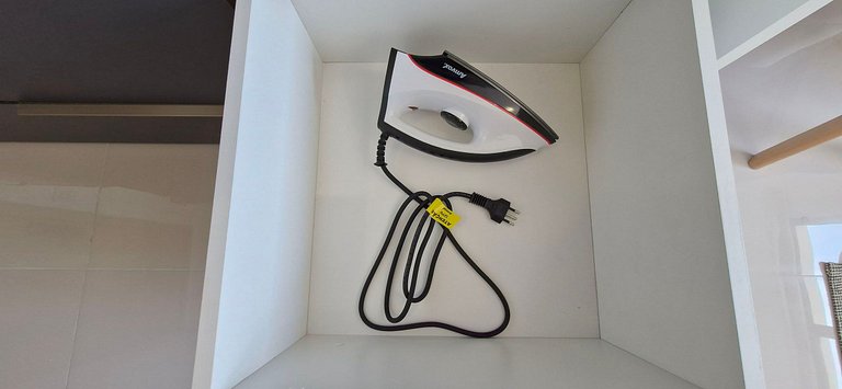 COFDR0105 - Compact and well decorated