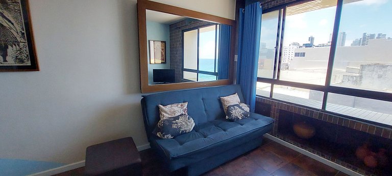 COBAR0100 - Seaside in the Carnival Circuit