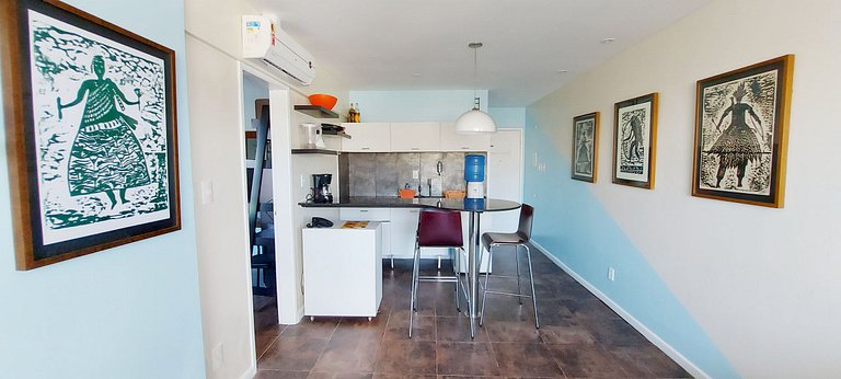 COBAR0100 - Seaside in the Carnival Circuit