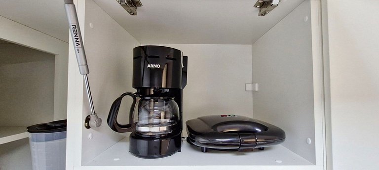 COSTE0109 - Funcional com varanda vista-mar