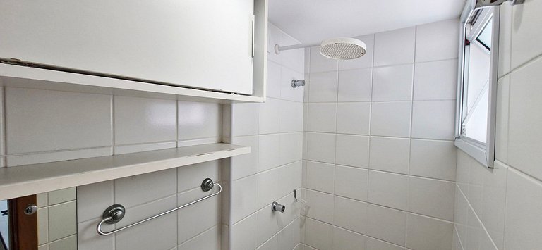 COALP0100 - 2/4 com varanda no Alphaville I