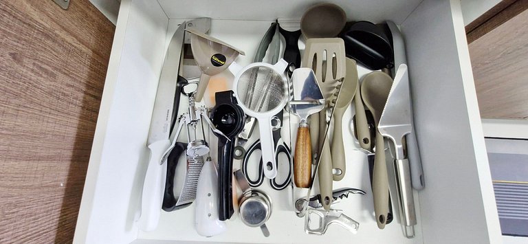 COALP0100 - 2/4 com varanda no Alphaville I