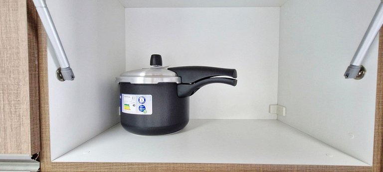 COALP0100 - 2/4 com varanda no Alphaville I