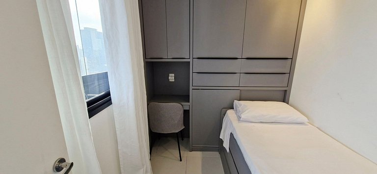 COCAR0115 - 2/4 com varanda no Salvador Prime