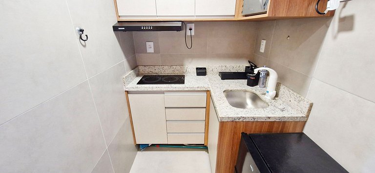 Moderno con piscina y gimnasio - COSTE0111