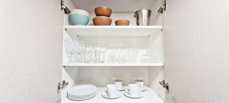 Moderno con piscina y gimnasio - COSTE0111