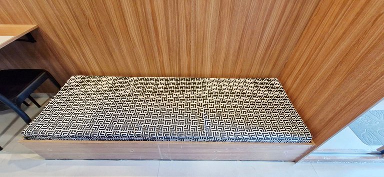 Moderno con piscina y gimnasio - COSTE0111