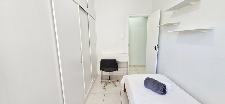 3 quartos a 5min do Shopping Barra - COBAR0147