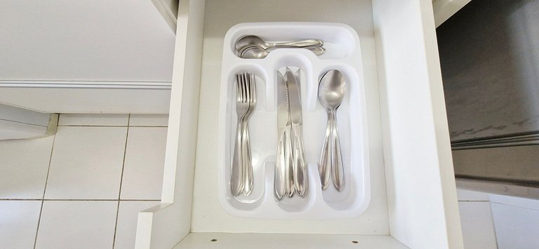 Quarto y sala con balcón en Armação - COARM0110