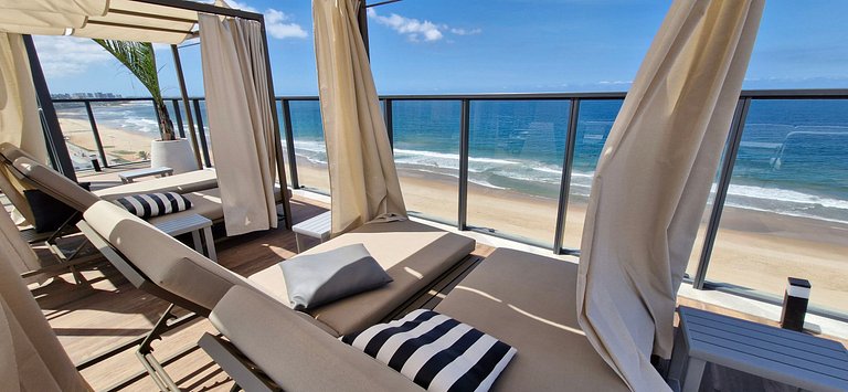 Sea view balcony at Art Studio Armação COARM0112