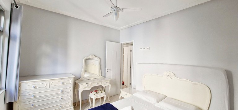 Close to Carnival, 6 people - COAPI0100