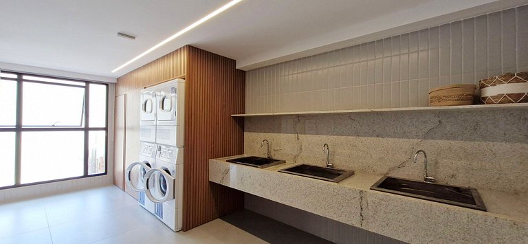 Apartamento con balcón y vista al mar - COPIT0110