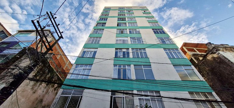 Bem decorado, vista mar no Centro - CODDJ0100